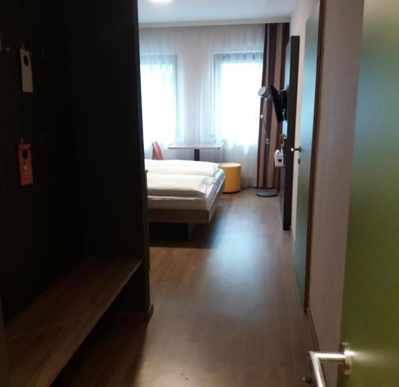 标准三人间, Jufa Hotel Graz Süd