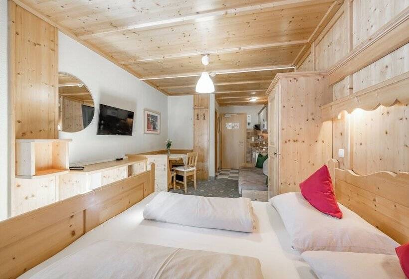 Студия Стандарт, Landhaus Edelweiss