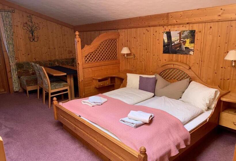 Номер Стандарт, Bauernhof Oberscheffau