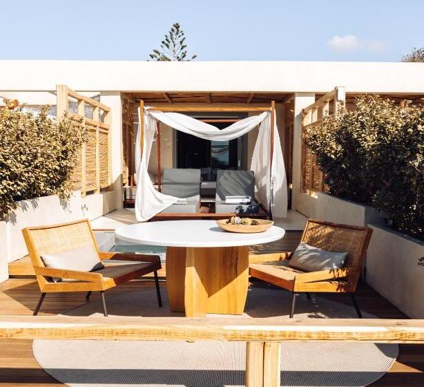 Люкс Вид на Море, Avgoustos Suites Naxos
