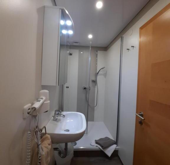 Номер Economy, Pension Kreuzinger, 5310 Tiefgraben