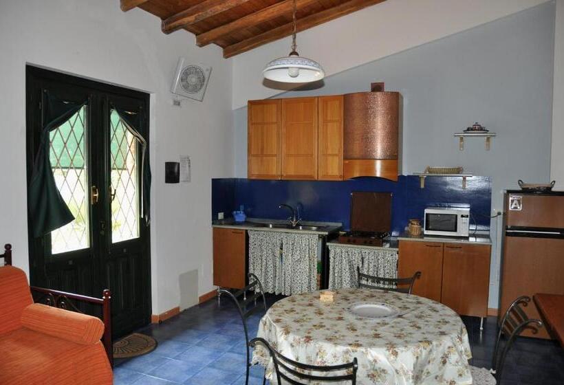 2间卧室的房子, Antico Borgo Etneo Agriturismo