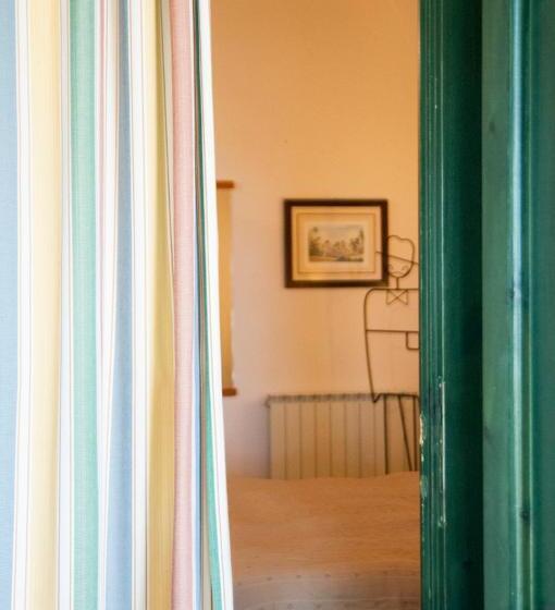 古典房间, Antico Borgo Etneo Agriturismo