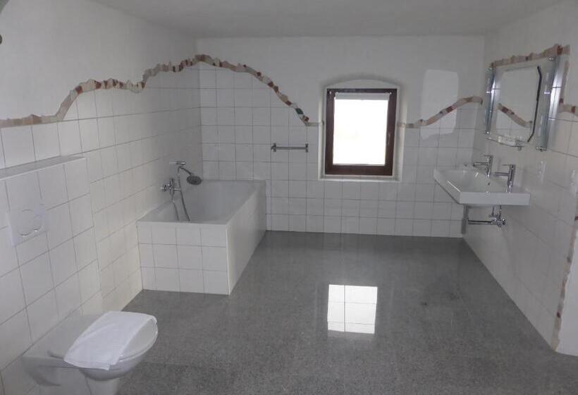 3 Schlafzimmer Apartment, Landhotel Prielbauer