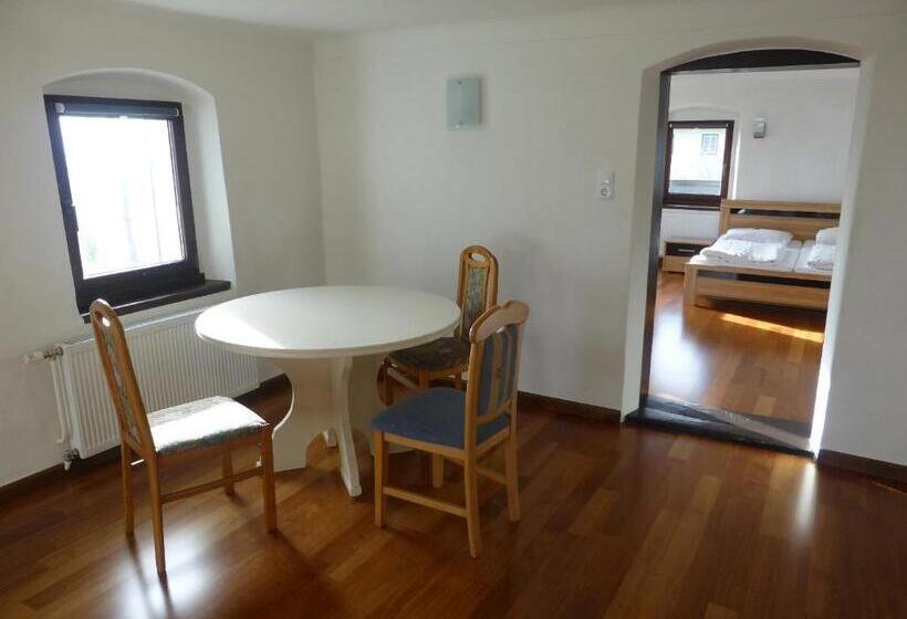 3 Schlafzimmer Apartment, Landhotel Prielbauer