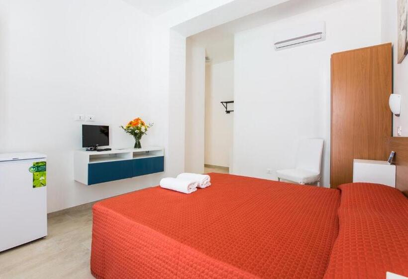 Номер Стандарт с Балконом, Villa Coppitella, Rooms & Apartments
