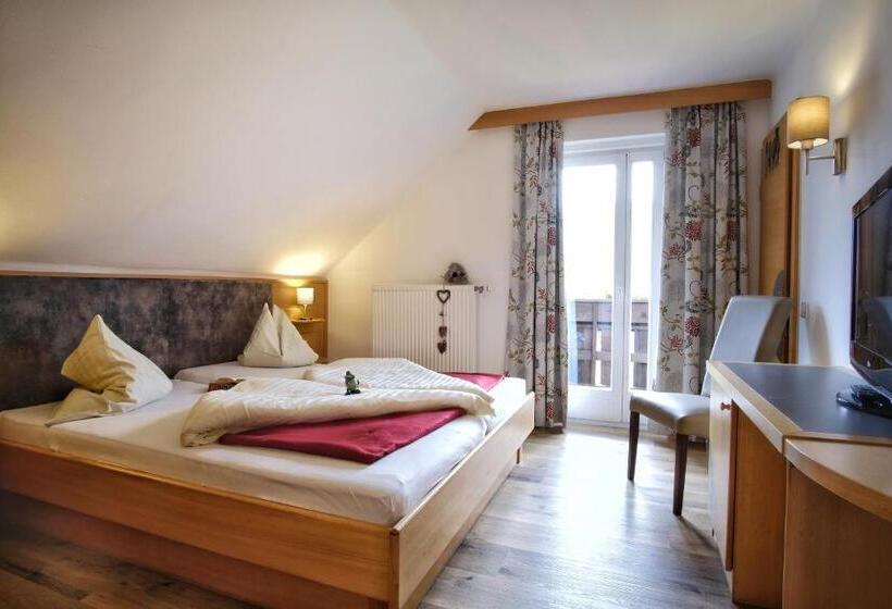 Люкс Кровать Кинг, Seehotel & Seeapartments Kärntnerhof  Direkt Am See!