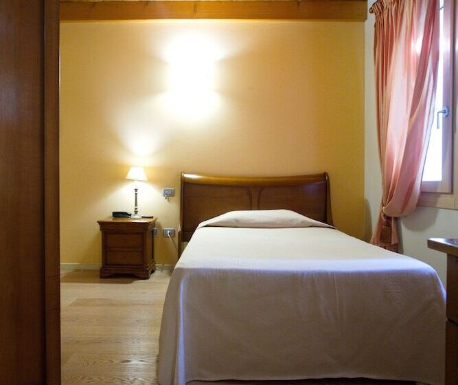 اتاق استاندارد یک نفره, Asolo