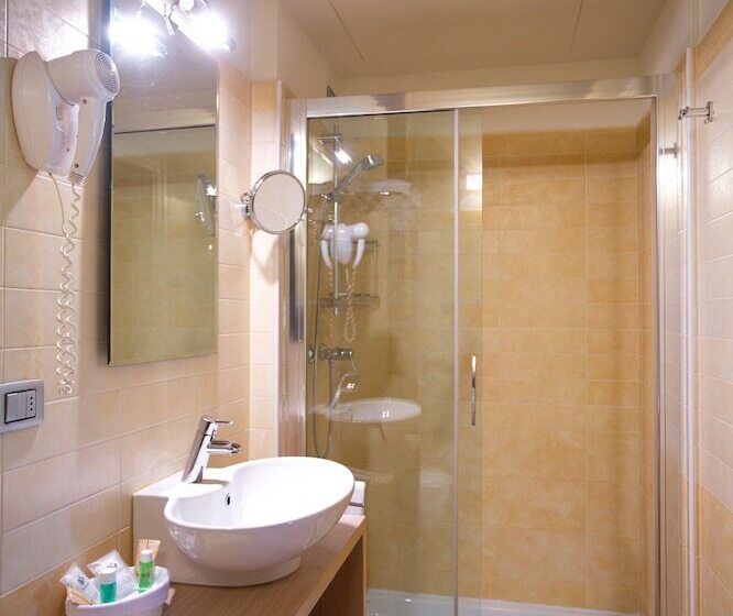اتاق استاندارد یک نفره, Asolo