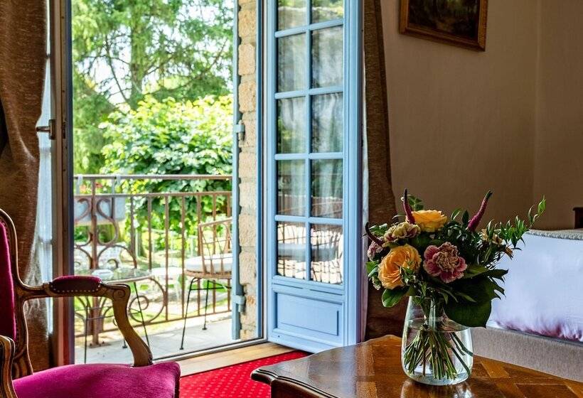 اتاق لوکس با چشم‌انداز استخر, Restaurant Le Centenaire