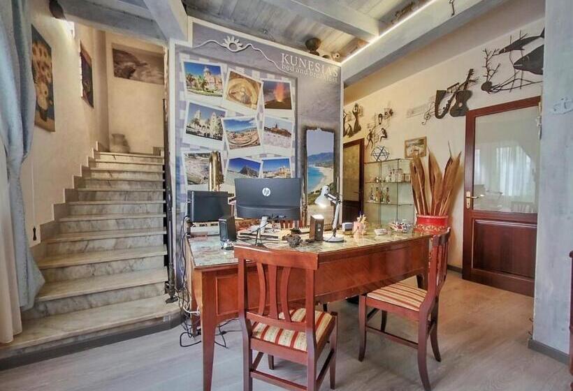 4인용 스탠다드 룸, Kunesias B&b