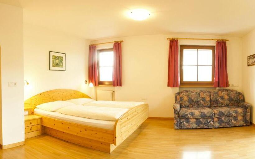 Студио Стандарт с Балконом, Residence Hauserhof