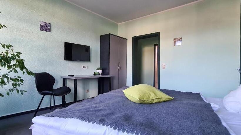 컴포트 룸, Harz Hostel