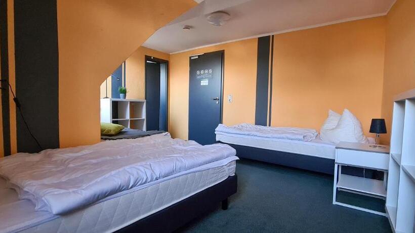 스탠다드 트리플 룸, Harz Hostel