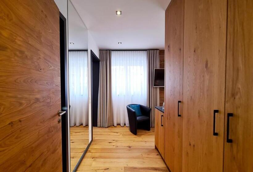 Номер Стандарт с Террасой, Bayerischer Hof
