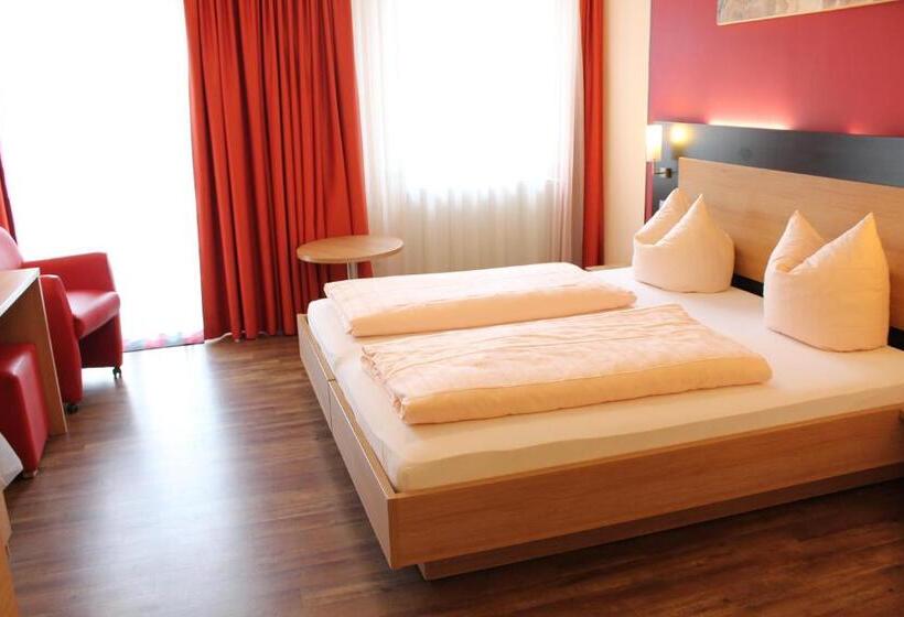 Quarto Estandar, La Baia