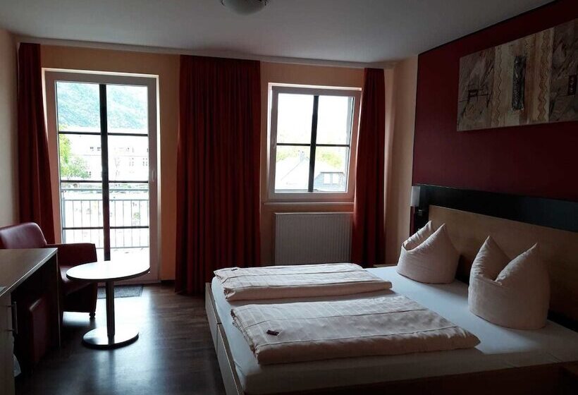 Quarto Triplo Estandar, La Baia