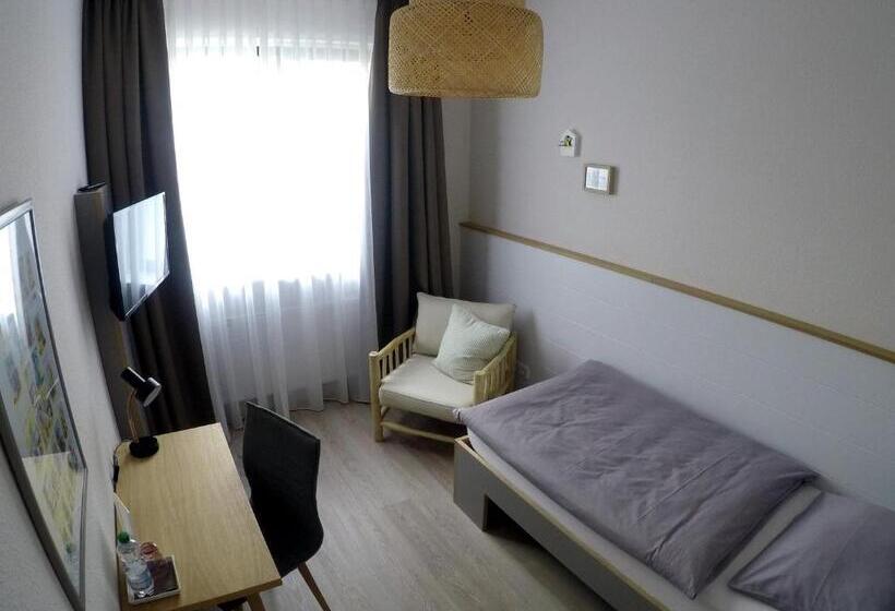 Номер Стандарт Индивидуальный, Frühstückshotel Fürstenwerth