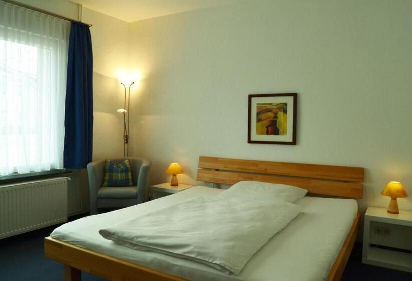 Апартаменты 1 Спальня, Mahlzeit   Hotel Brauhaus Weyhausen   Keramikstudio
