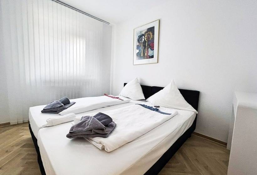 Апартаменты Deluxe 3 Спальни, Hellers Twenty Four Ii  24h Check In