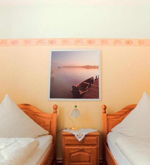 Номер Стандарт, Pension Am Alten Markt