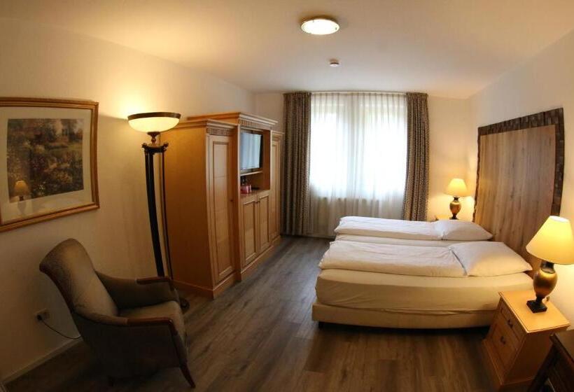 Студия Стандарт, Gastehaus Bavaria