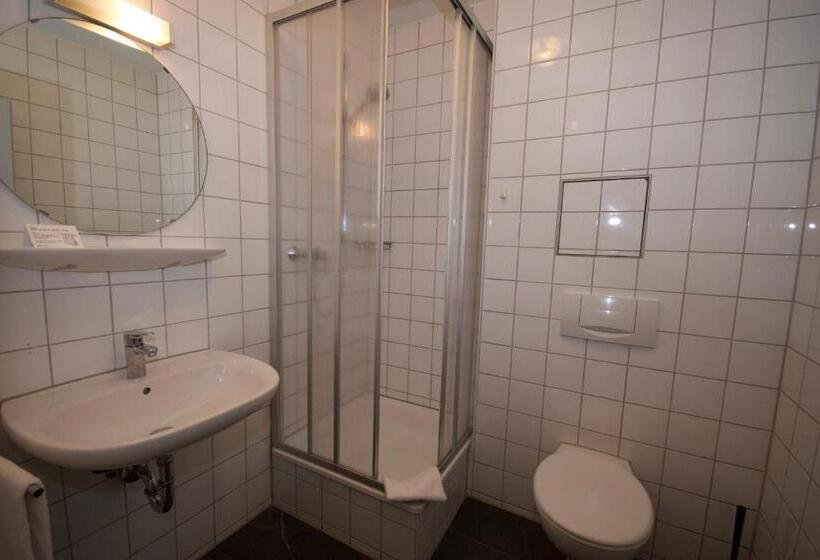 Студия Стандарт, Gastehaus Bavaria