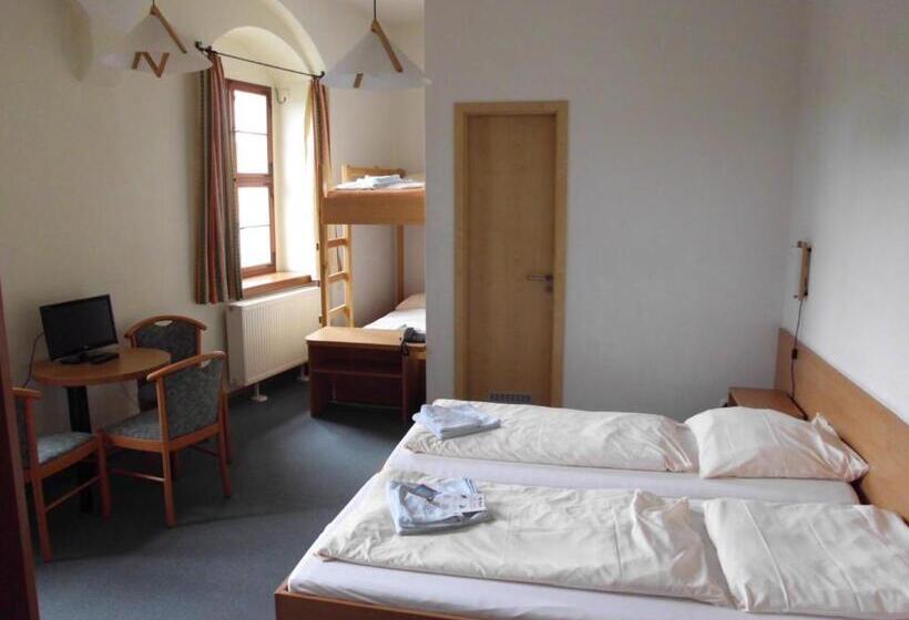 Трехместный Номер Комфорт, Burg Hohnstein