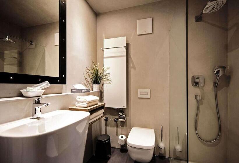 Номер Стандарт, Alexxanders Hotel & Boardinghouse, Restaurant