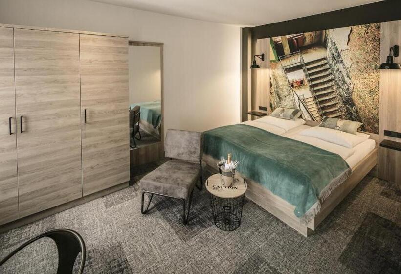 Номер Стандарт, Alexxanders Hotel & Boardinghouse, Restaurant