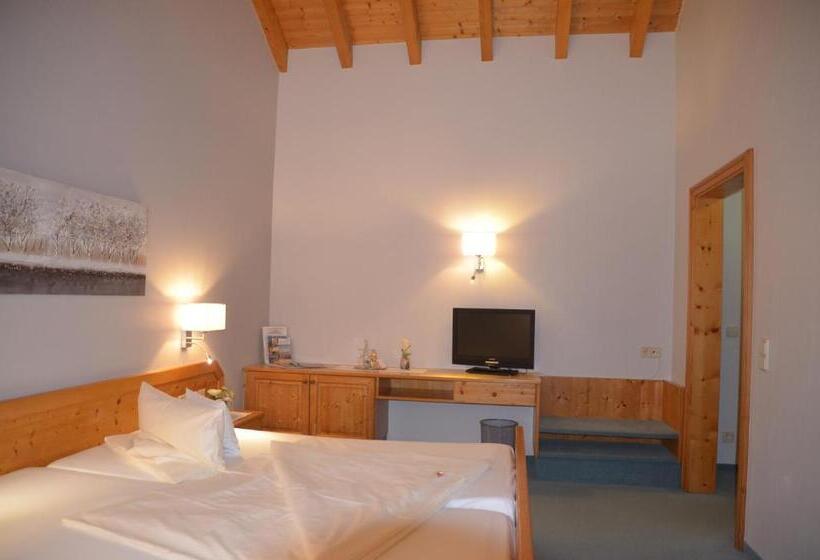 Номер Комфорт, Pension Breig Garni