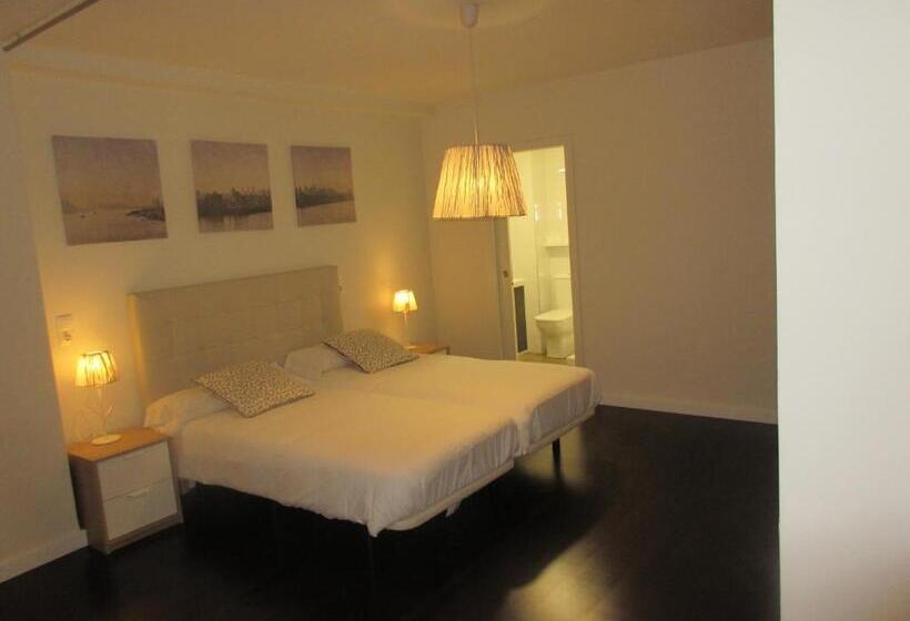 استودیوی استاندارد, Dormavalencia Hostel