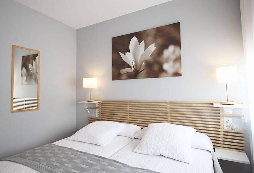 اتاق استاندارد, Dormavalencia Hostel
