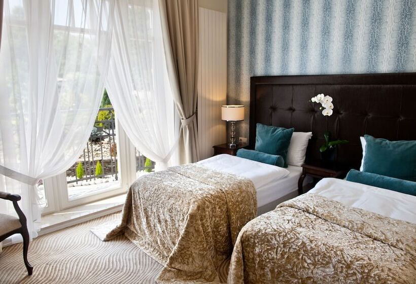 اتاق استاندارد با چشم‌انداز باغ, Rezydencja Luxury Hotel Bytom Piekary śląskie