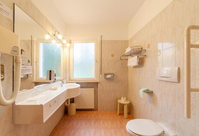 Номер Стандарт, Frühstücks Hotel Olympia