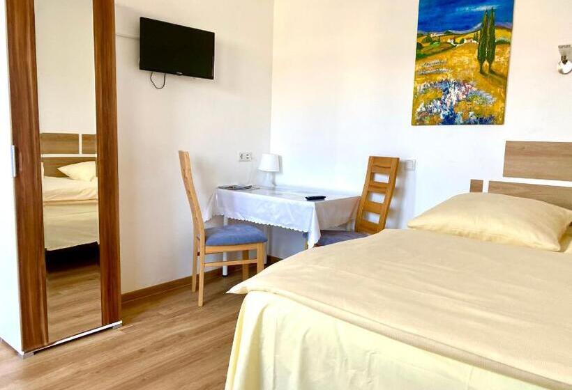 Номер Стандарт, I Motel