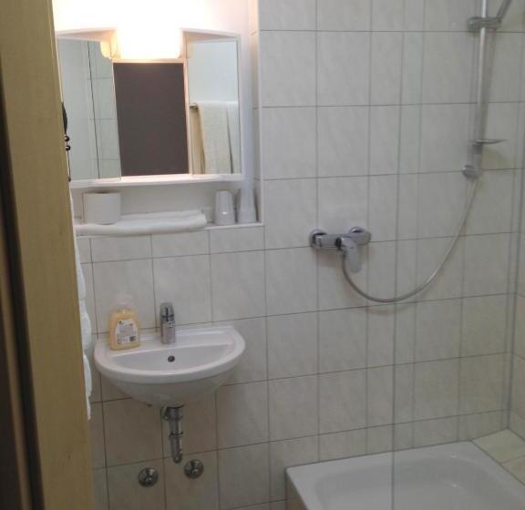 Номер Стандарт, I Motel