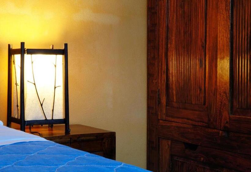 Номер Стандарт, La Casa Sulla Collina D'oro