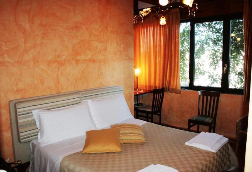 Номер Стандарт, La Casa Sulla Collina D'oro