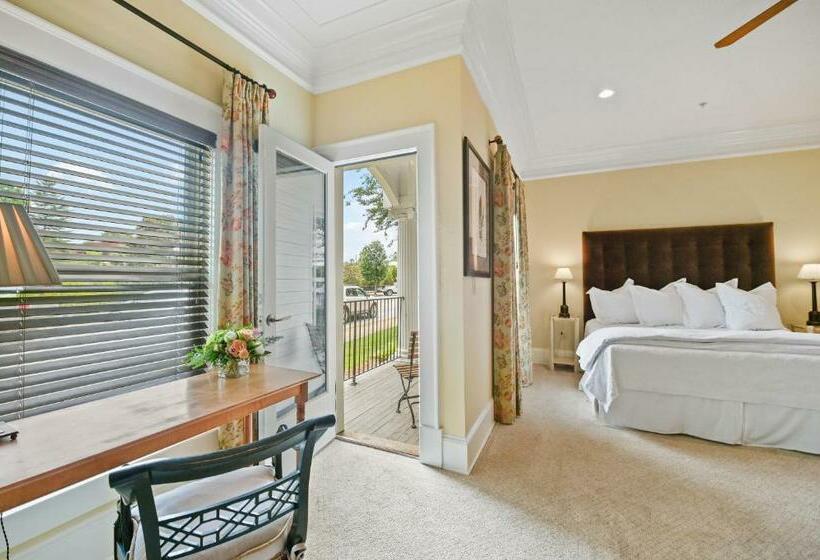 스탠다드 룸 킹사이즈 침대, The James Madison Inn