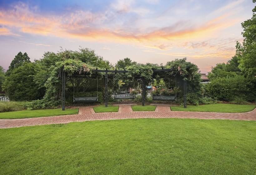 스위트, The James Madison Inn