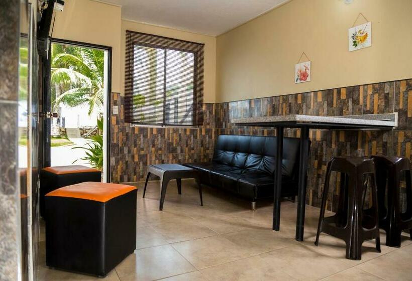 Апартаменты 3 Спальни, Caribbean Town Tolu