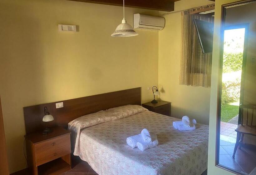 Четырехместный Номер Стандарт, B&b La Torretta