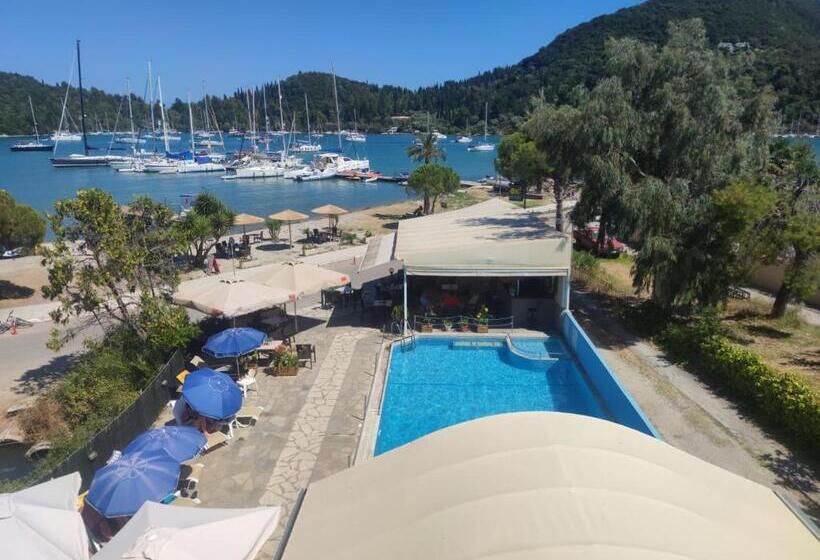 景色の見えるスタンダード４人部屋, Oscar Hotel Lefkada