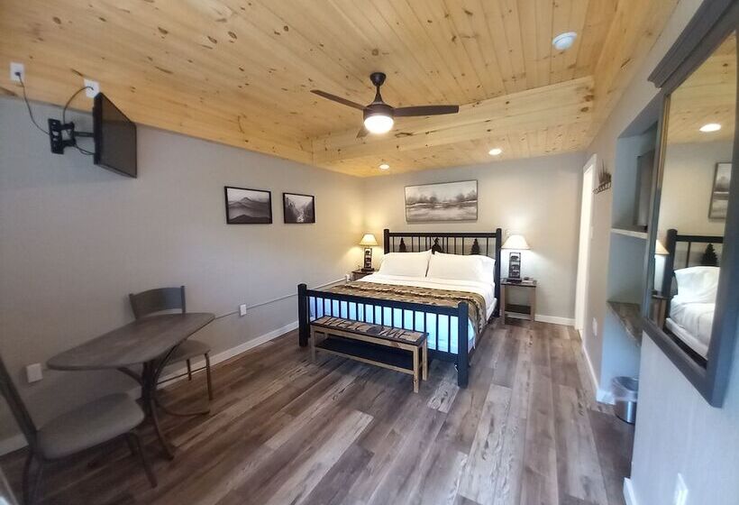 Номер Deluxe, The Carter Lodge On The River