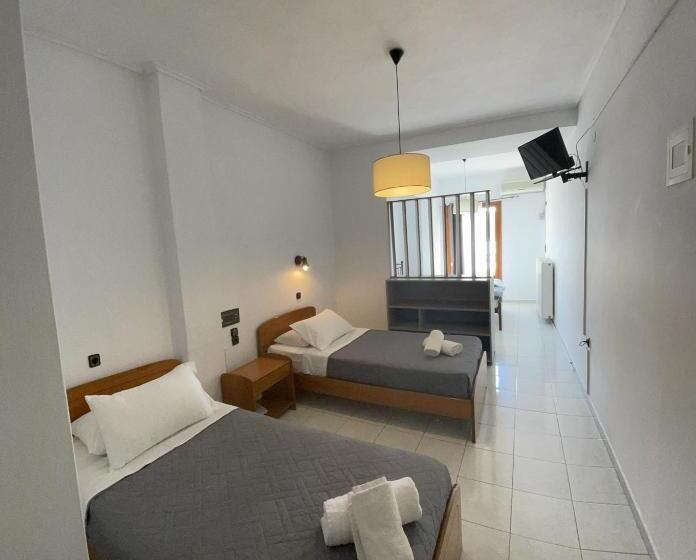 景色の見えるスタンダード４人部屋, Oscar Hotel Lefkada