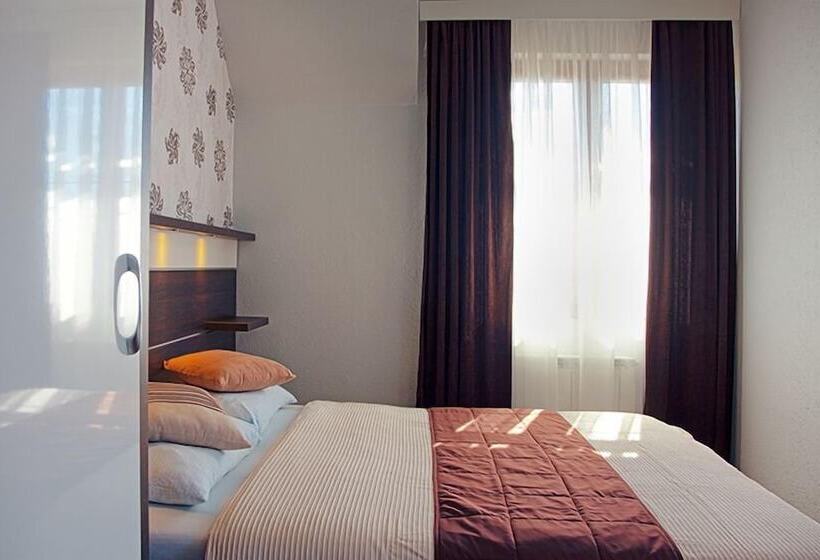 اتاق سوپریور با چشم‌انداز باغ, Guesthouse Villa Plitvička