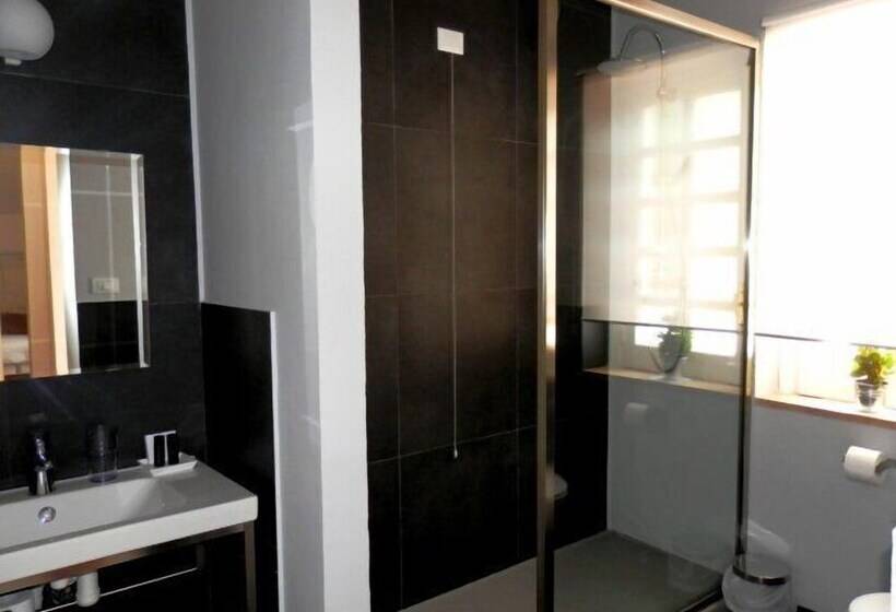 带城市景观的标准间, B&b Aloisio