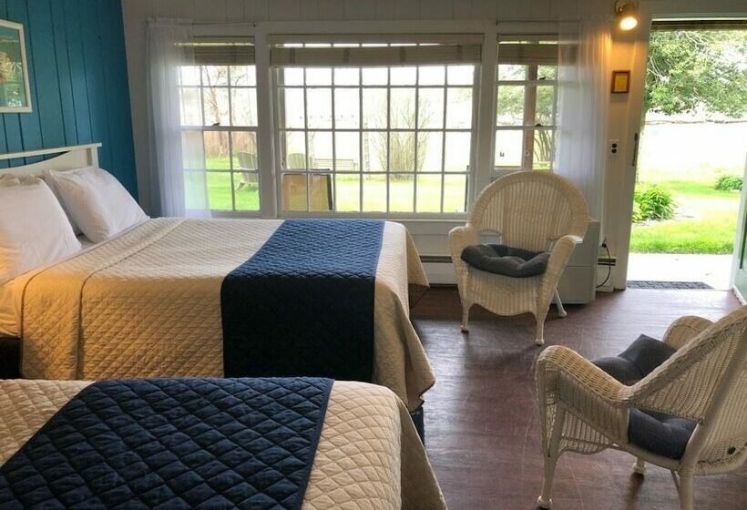 Номер Стандарт 2 Двуспальные Кровати, Spring Garden Inn