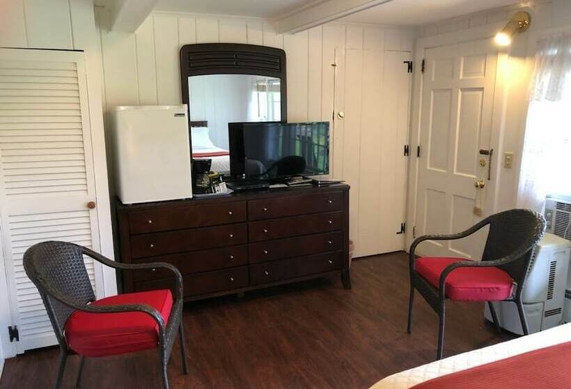 Номер Стандарт 2 Двуспальные Кровати, Spring Garden Inn